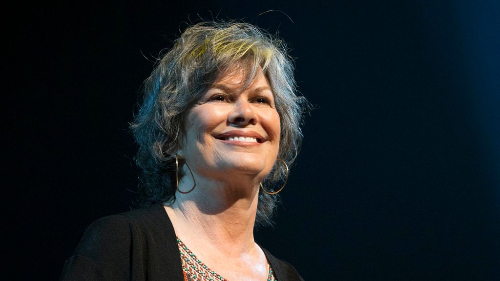 Singer-songwriter K.T. Oslin dies